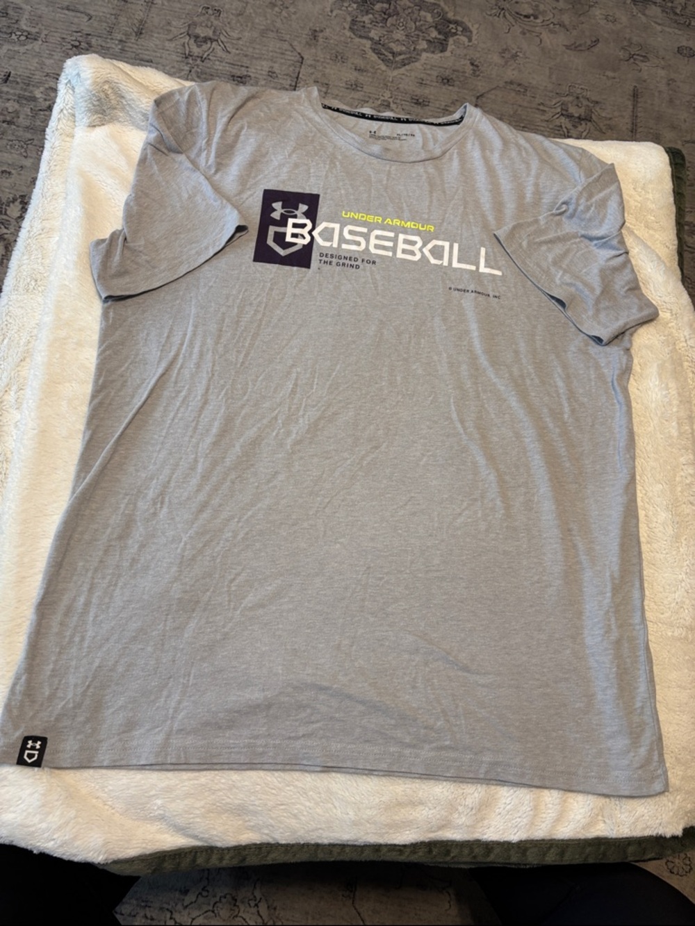 Under Armour Men’s Light Gray Baseball Tee with Purple and Lime Logo